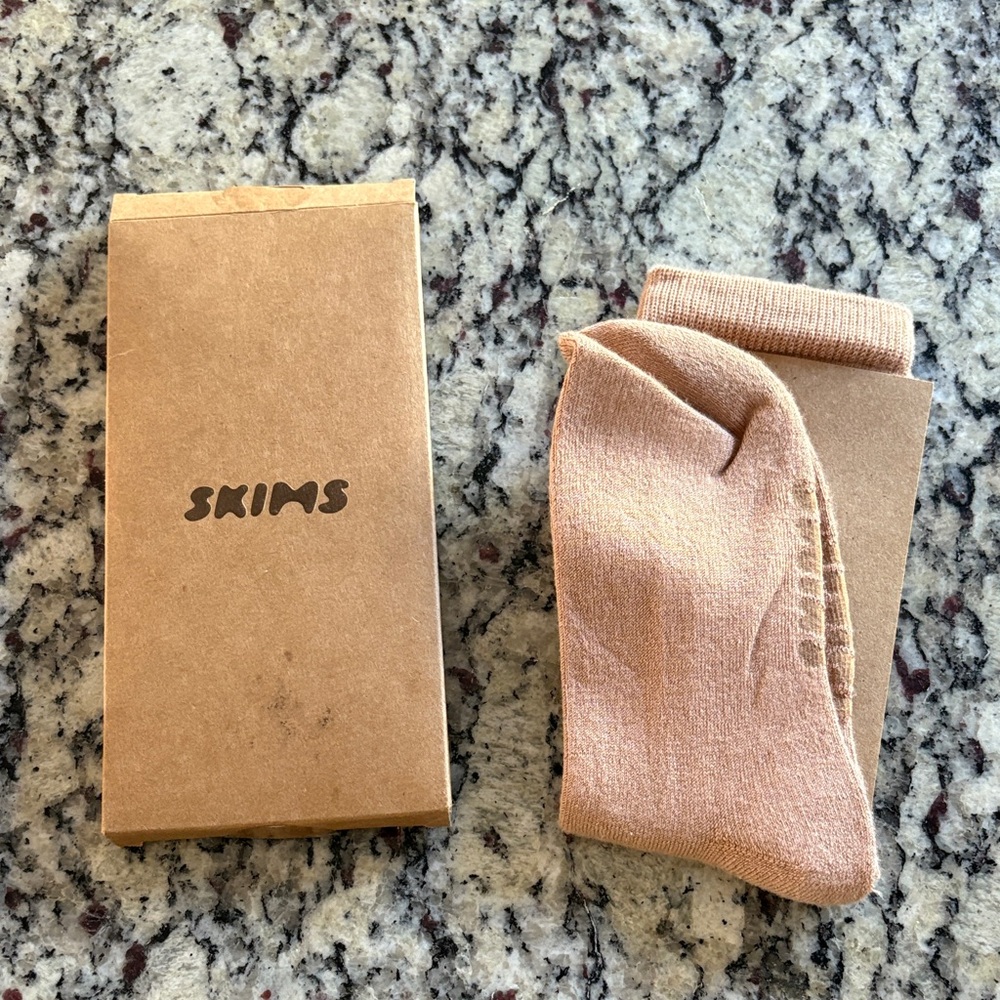 New Skims Everyday Crew Socks